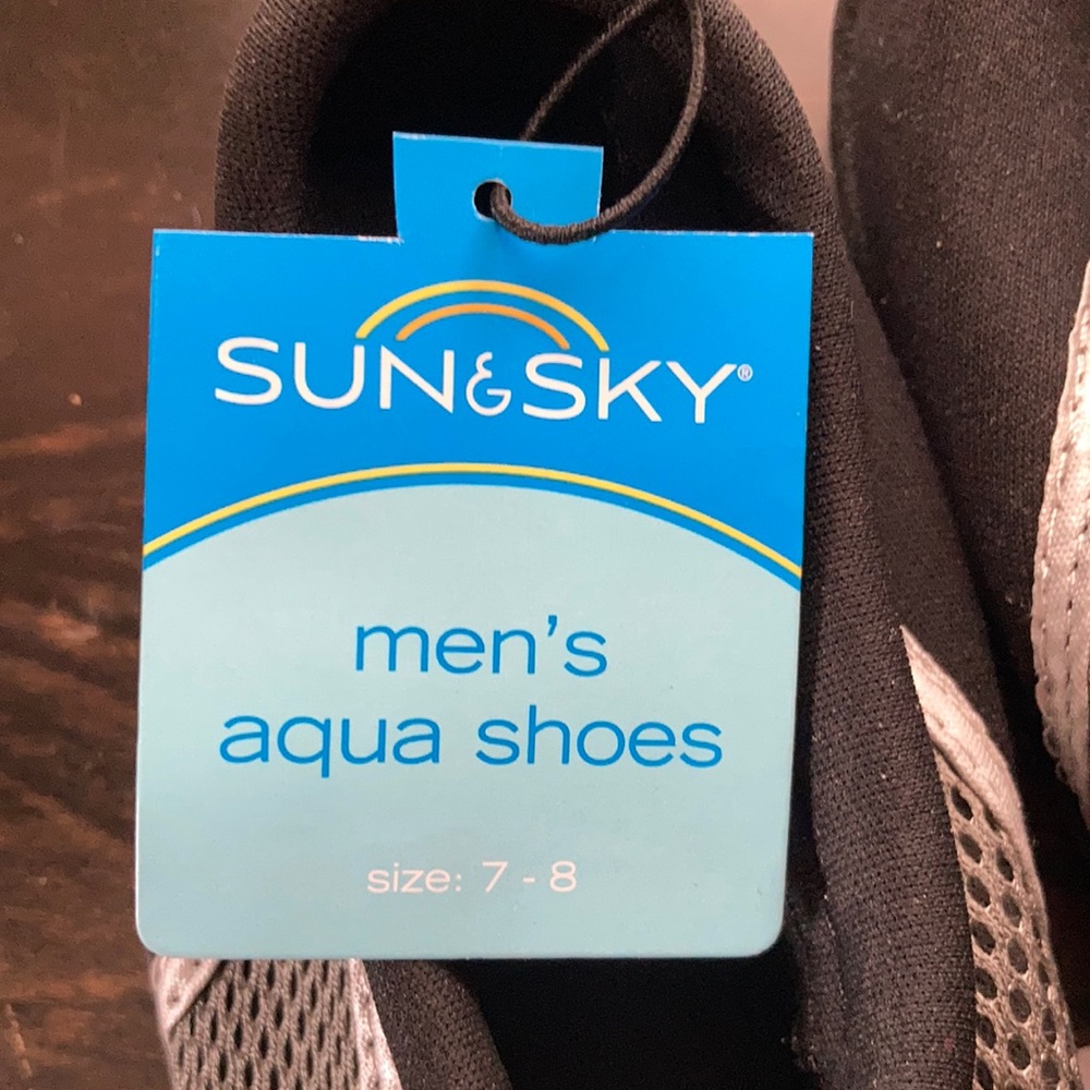 Water Shoes - Picture 4 of 7